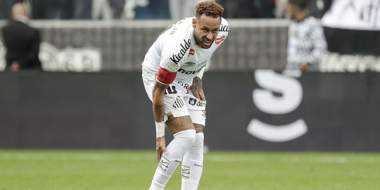 Neymar de nouveau blessé avec Santos avant la Coupe du Monde 2026