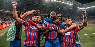 Crystal Palace remporte la première Conférence League de son histoire