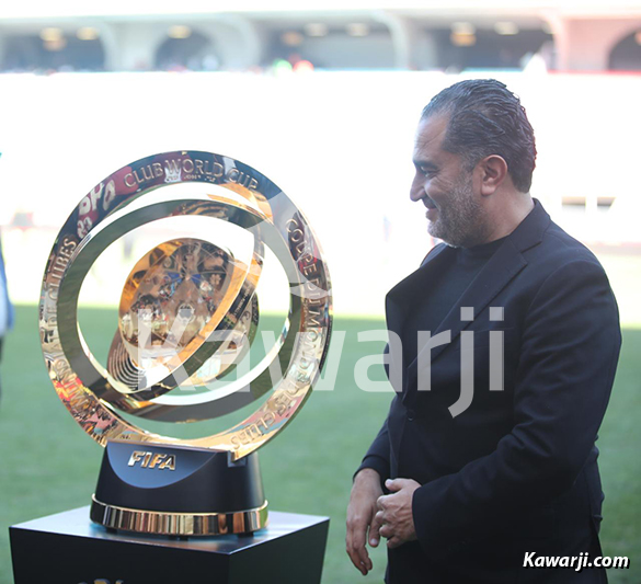 Le trophée de la Coupe du Monde des Clubs 2025 au stade Hamadi Agrebi de Rades