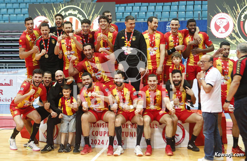 Handball/Finale Coupe Espérance de Tunis - CS Sakiet Ezzit 28-21