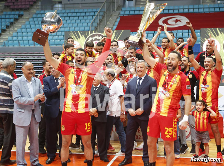 Handball/Finale Coupe Espérance de Tunis - CS Sakiet Ezzit 28-21