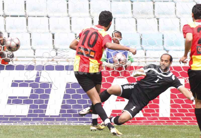 [2010-2011] L1-J13 CSHL-EST 0-1