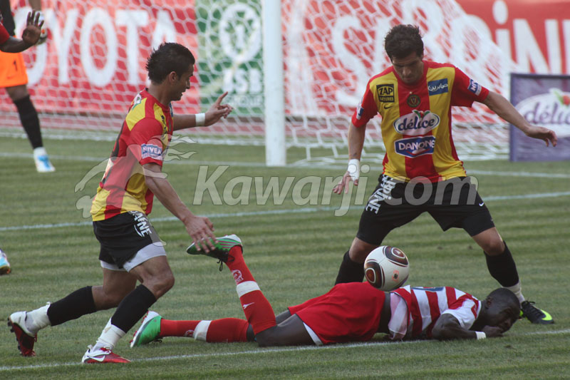 [2010-2011] L1-J22 EST-CA 2-1