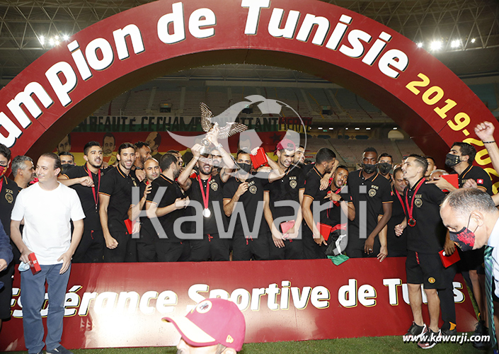 [Ligue 1] Remise du trophee de Champion pour l'Esperance de Tunis