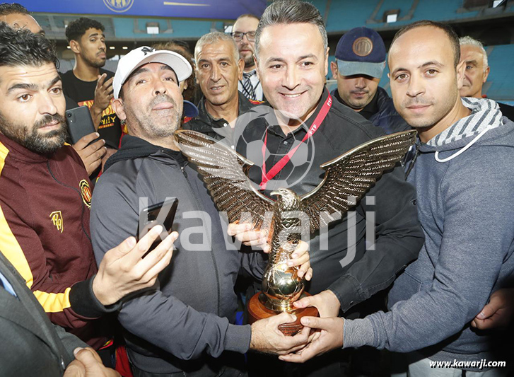 L1 : Remise du trophée du championnat 2021-2022 à l'Espérance de Tunis