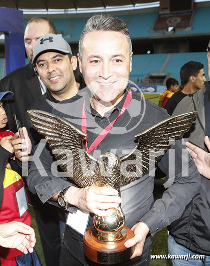 L1 : Remise du trophée du championnat 2021-2022 à l'Espérance de Tunis