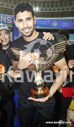 L1 : Remise du trophée du championnat 2021-2022 à l'Espérance de Tunis